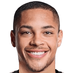 Vitor Roque